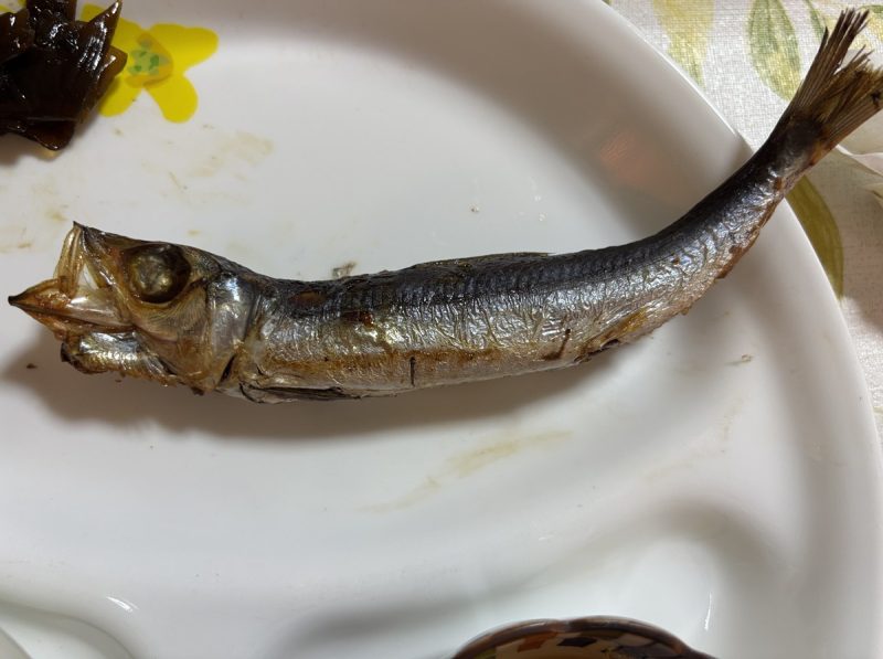 ノンフライヤーで焼き上がったウルメイワシ